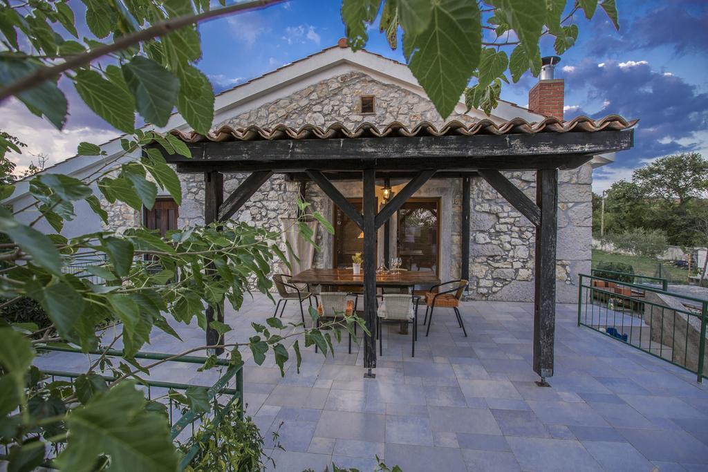 Apartments Villa Kras Krk مالينسكا المظهر الخارجي الصورة