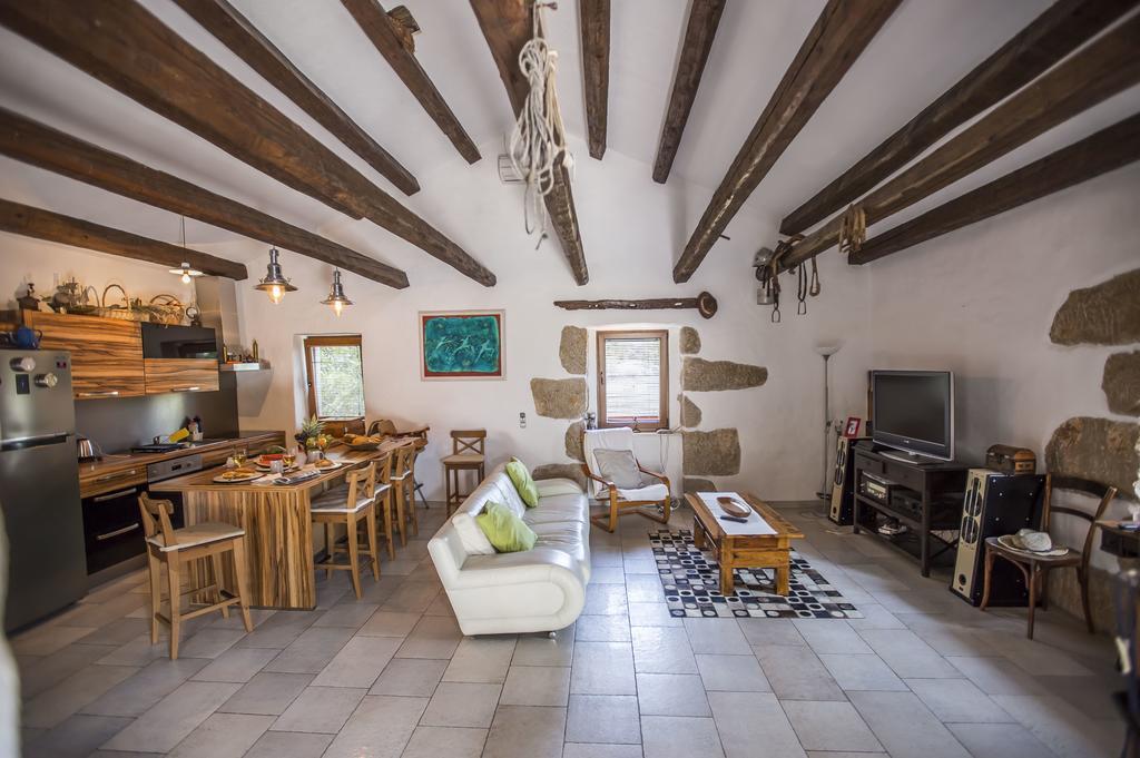 Apartments Villa Kras Krk مالينسكا المظهر الخارجي الصورة